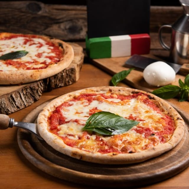 Margherita Pizza (Slice).